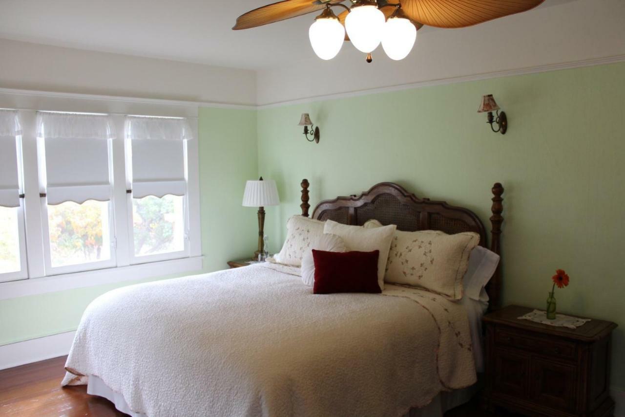 Lady Geneva Bed & Breakfast Μέντφορντ Εξωτερικό φωτογραφία