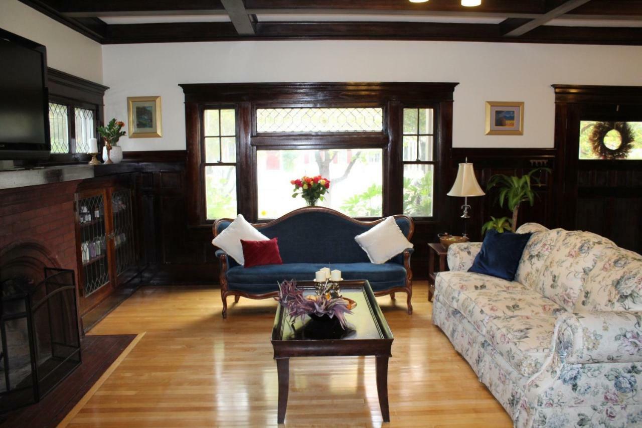 Lady Geneva Bed & Breakfast Μέντφορντ Εξωτερικό φωτογραφία